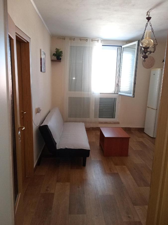 Apartment Benic Zara Esterno foto