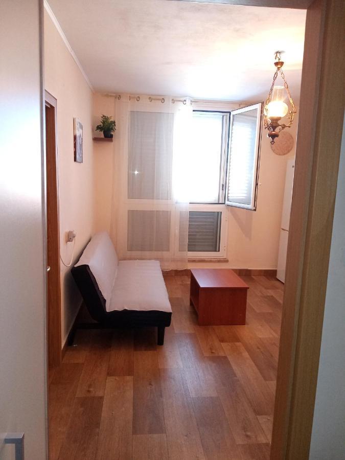 Apartment Benic Zara Esterno foto